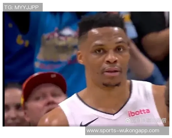 爱德华兹第三节火力全开独得17分威少助攻表现不俗贡献7分