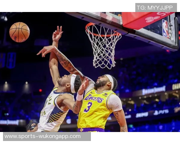 浓眉指出球队缺乏纯控卫导致进攻迟缓对手全场盯防影响发挥