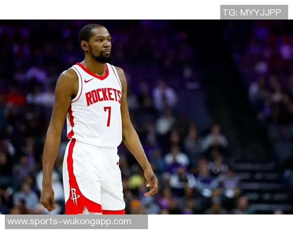 杜兰特苦战上半场表现抢眼砍下全队最高15分助力球队奋战 杜兰特苦战上半场表现抢眼砍下全队最高15分助力球队奋战